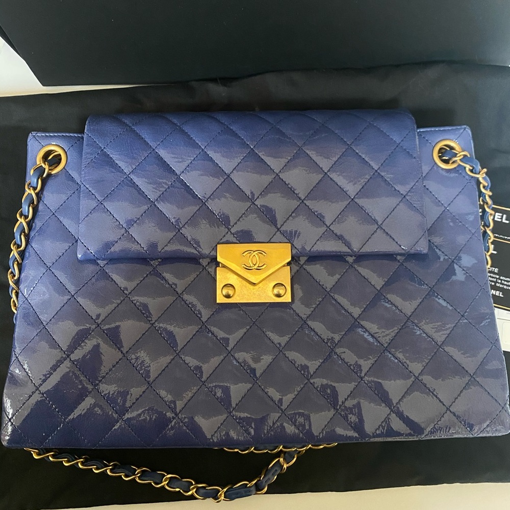 New Chanel shoulder bag